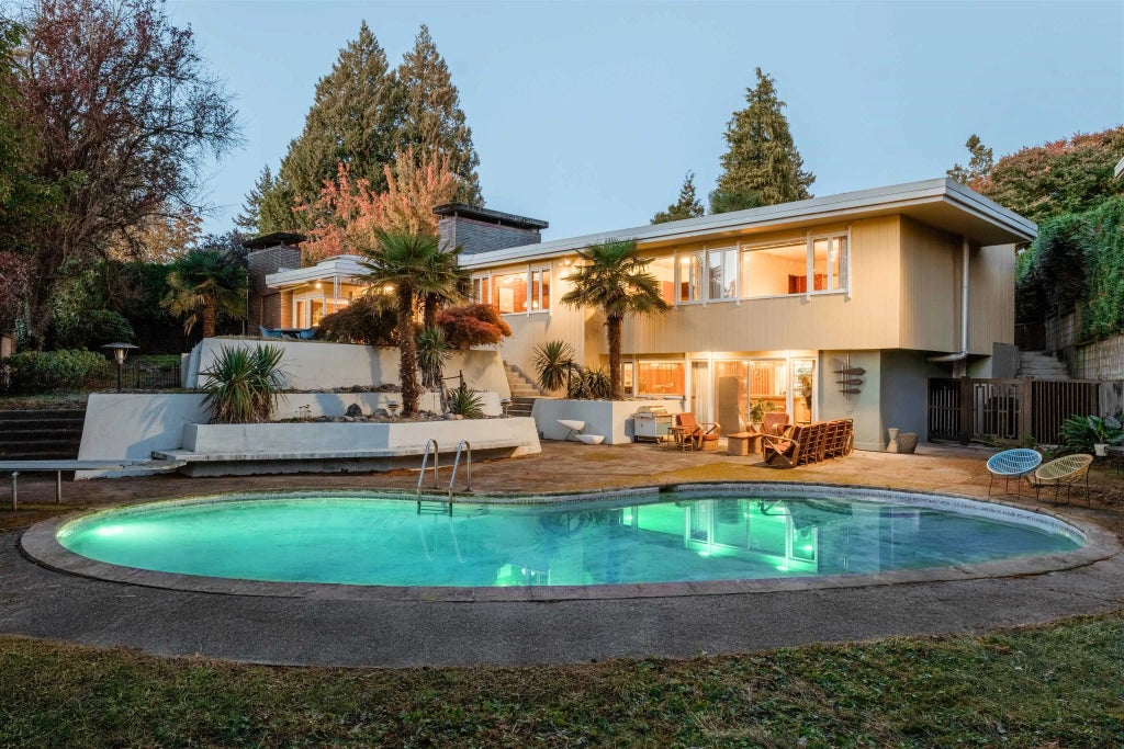 6171 Collingwood Street, Vancouver