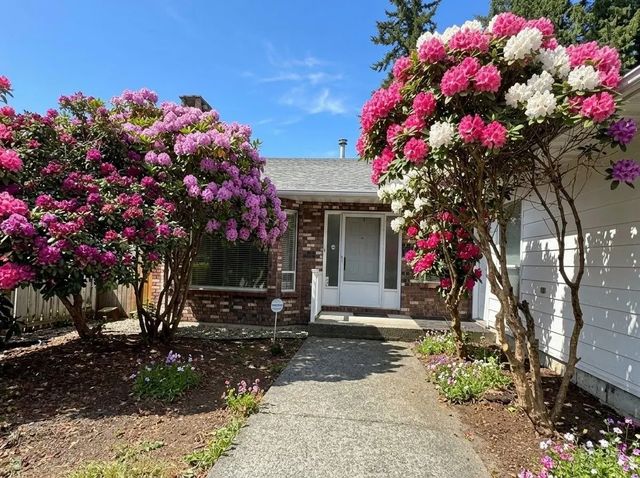 657 Poirier Street, Coquitlam