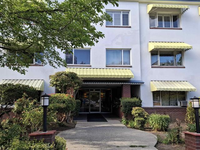 2469 Cornwall Avenue 101, Vancouver