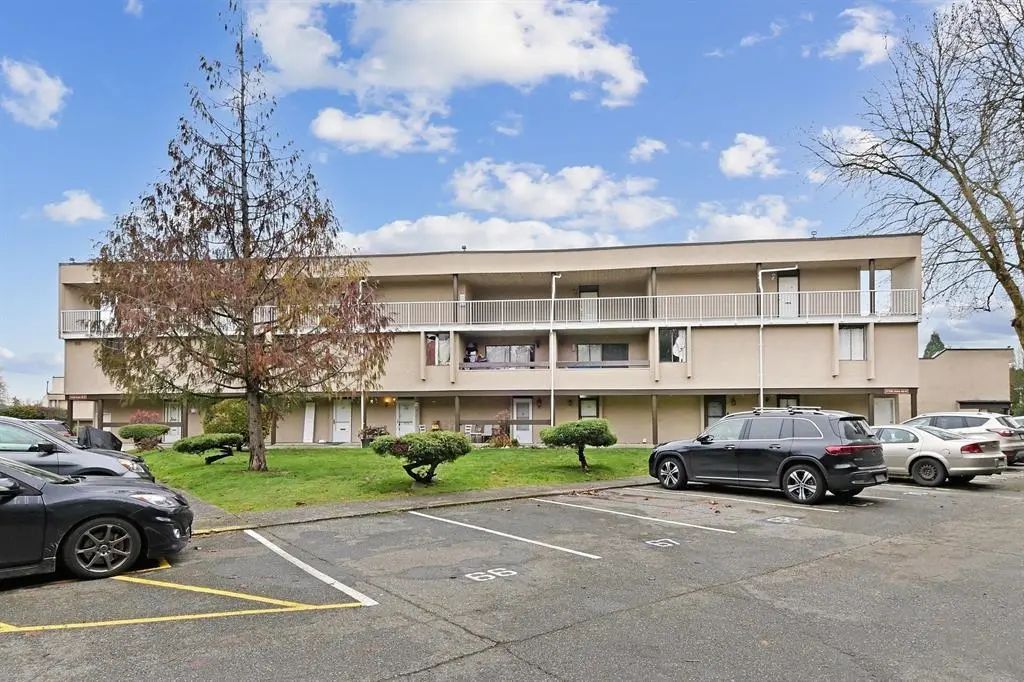 17708 60 Avenue 55, Surrey