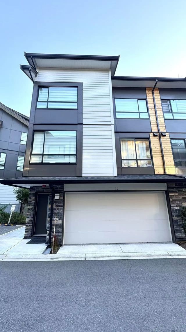 20559 86 Avenue 12, Langley