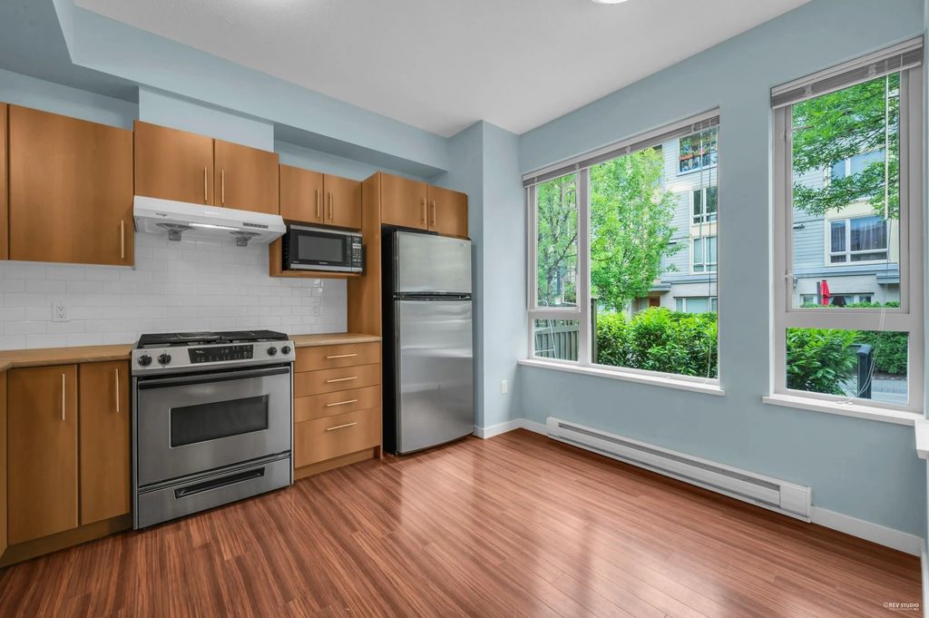 9229 University Crescent 51, Burnaby