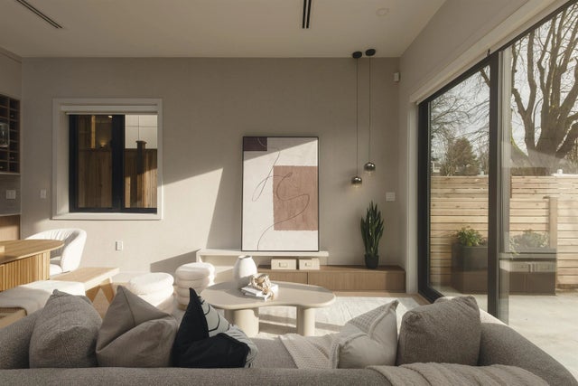 2637 W 12th Avenue 1, Vancouver