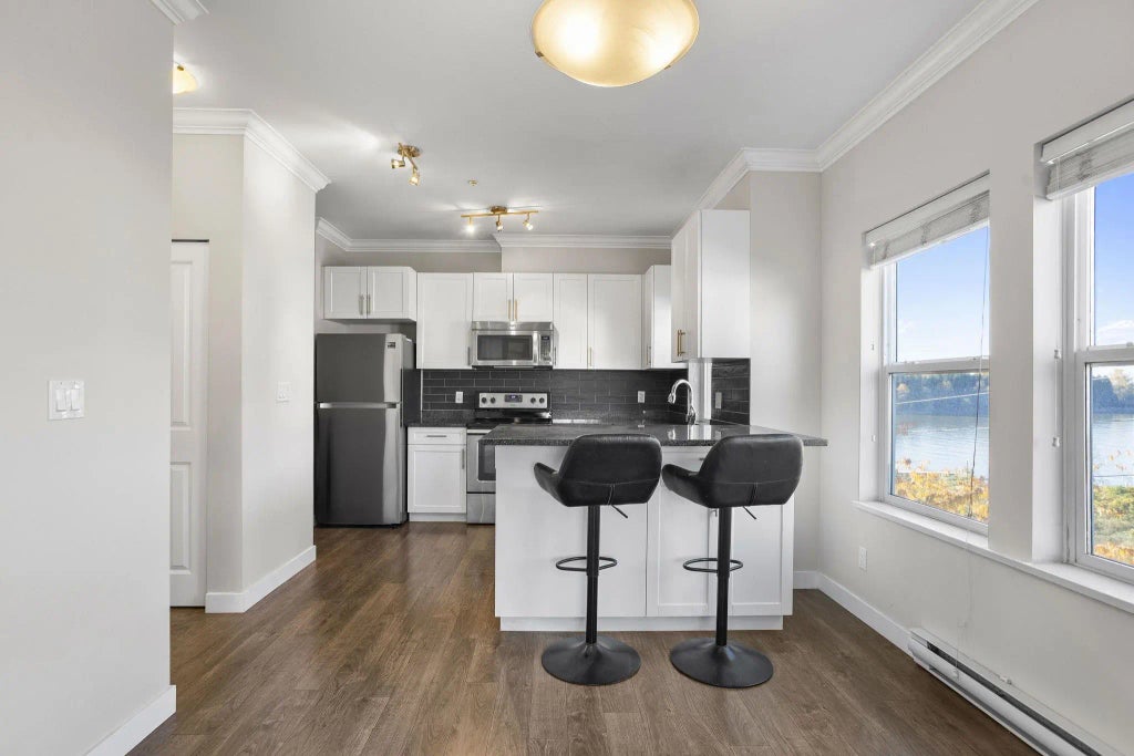 11580 223 Street 301, Maple Ridge