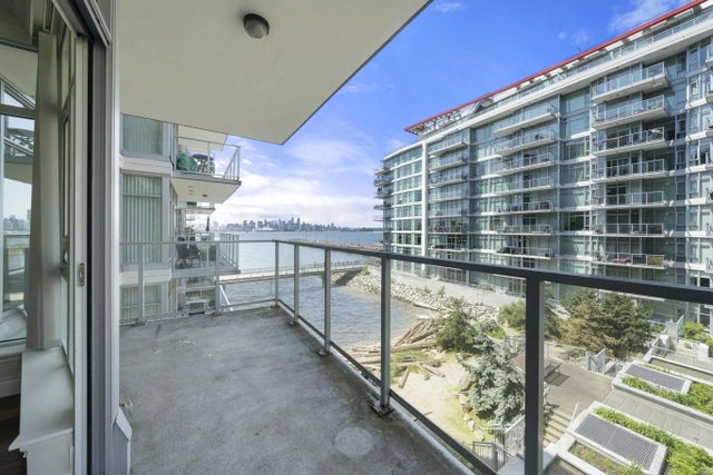185 Victory Ship Way 305, North Vancouver