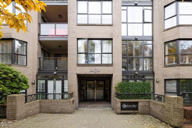 2130 W 12th Avenue 105, Vancouver