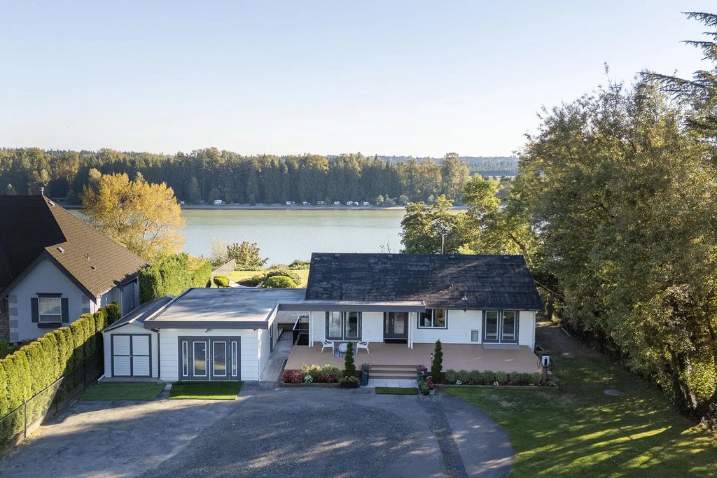 21866 River Road, Maple Ridge