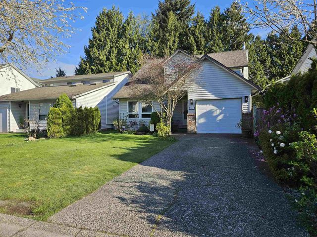 15429 90 Avenue, Surrey