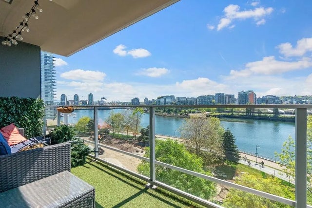 980 Cooperage Way 801, Vancouver