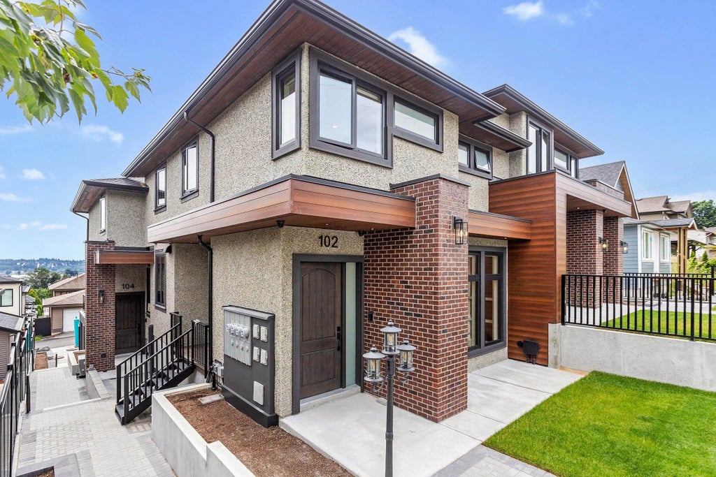 1038 Delestre Avenue 102, Coquitlam
