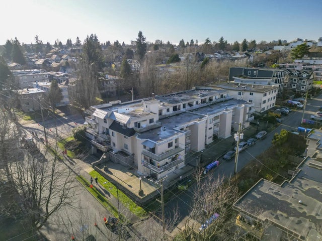 975 E Broadway 303, Vancouver