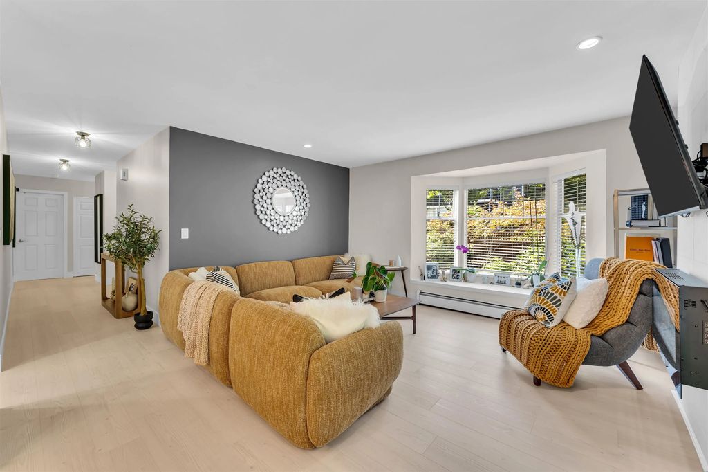 1140 Falcon Drive 10, Coquitlam