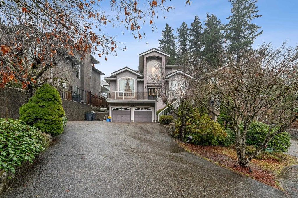 305 Sorrento Place, Coquitlam