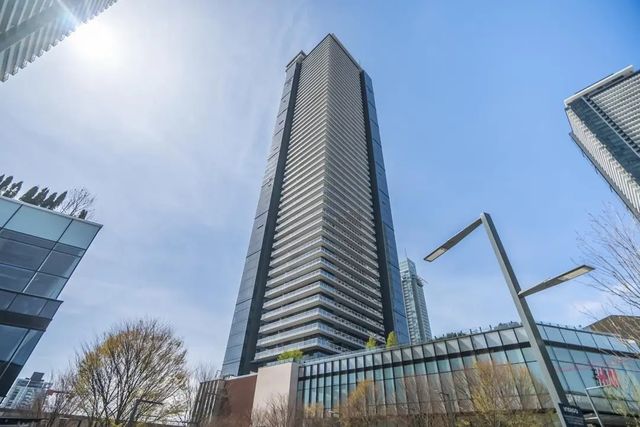 1955 Alpha Way 1109, Burnaby