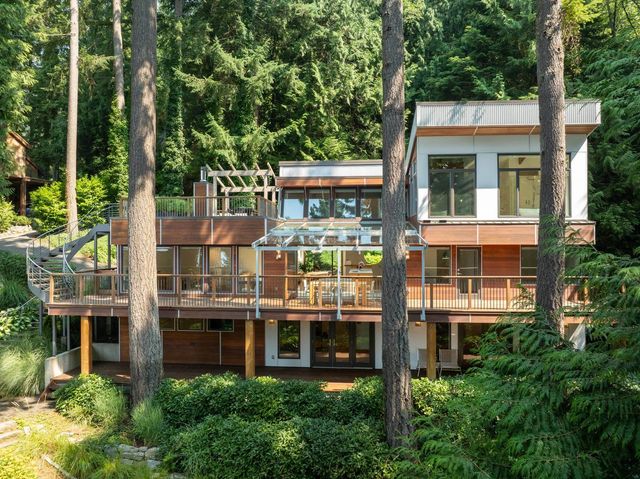 170 Sunset Drive, Lions Bay