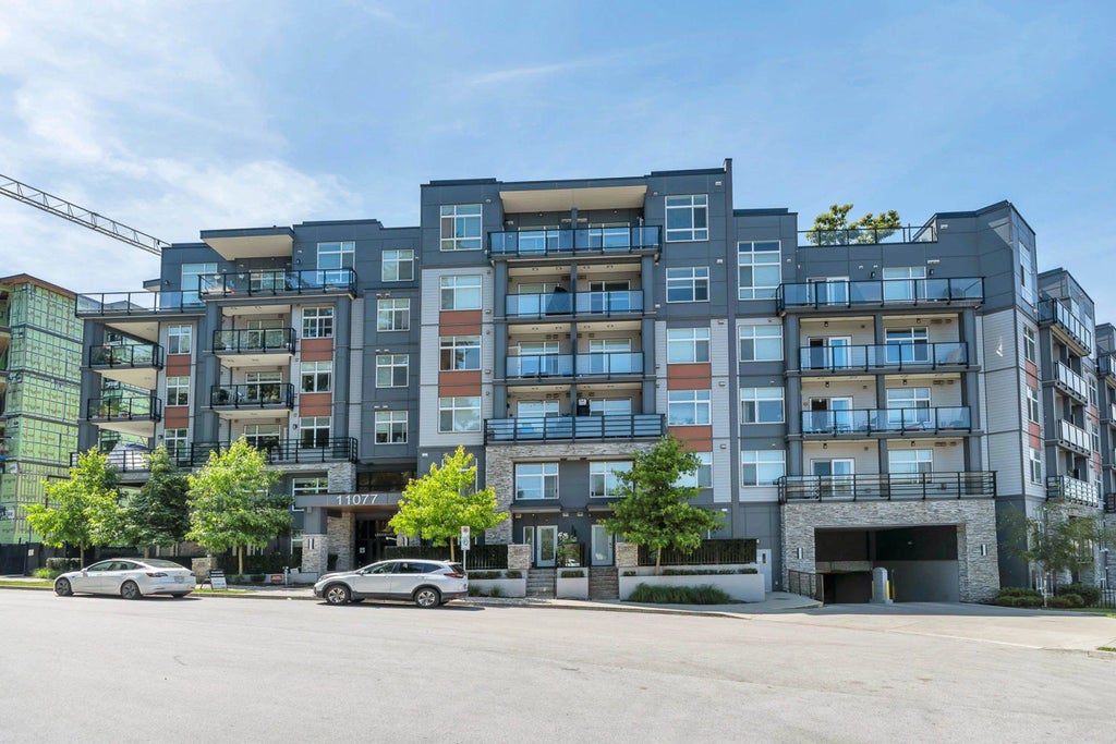11077 Ravine Road 313, Surrey