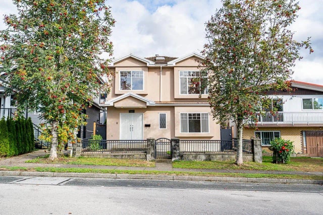 2887 E Georgia Street, Vancouver