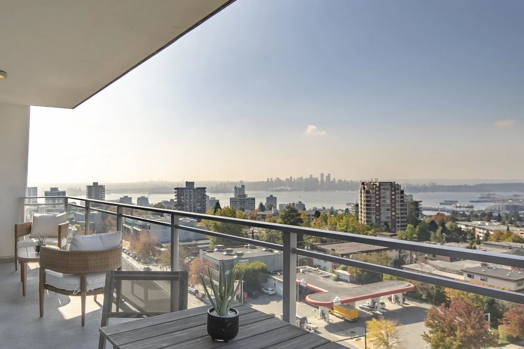 112 E 13th Street 907, North Vancouver