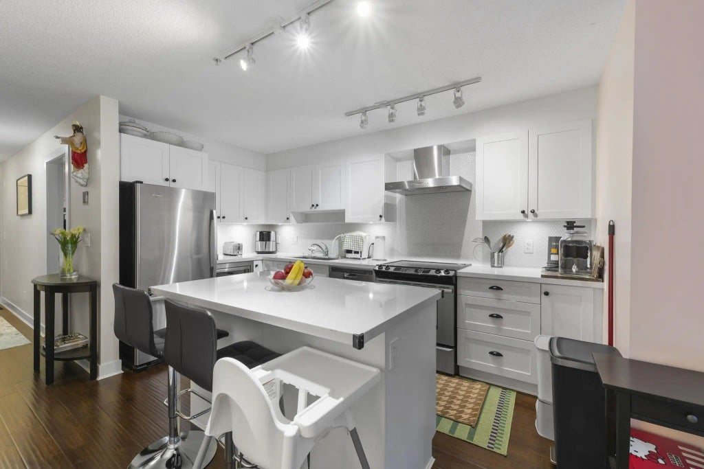 500 Royal Avenue 211, New Westminster