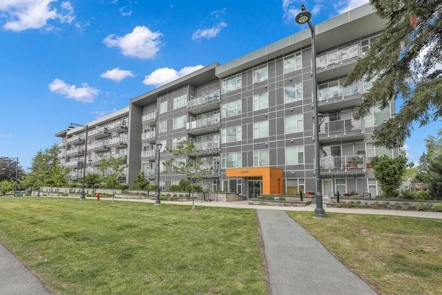 10838 Whalley Boulevard 220, Surrey