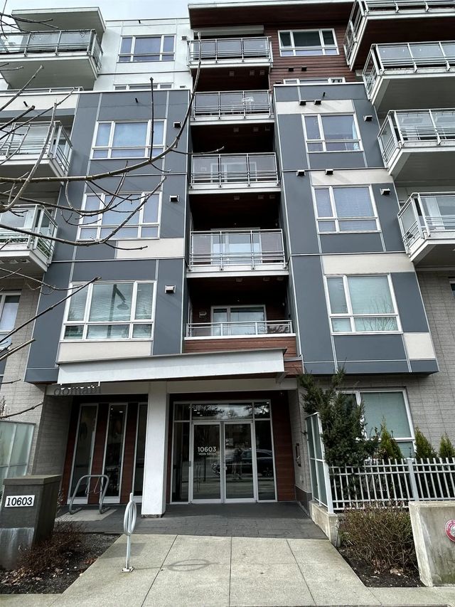 10603 140 Street 512, Surrey