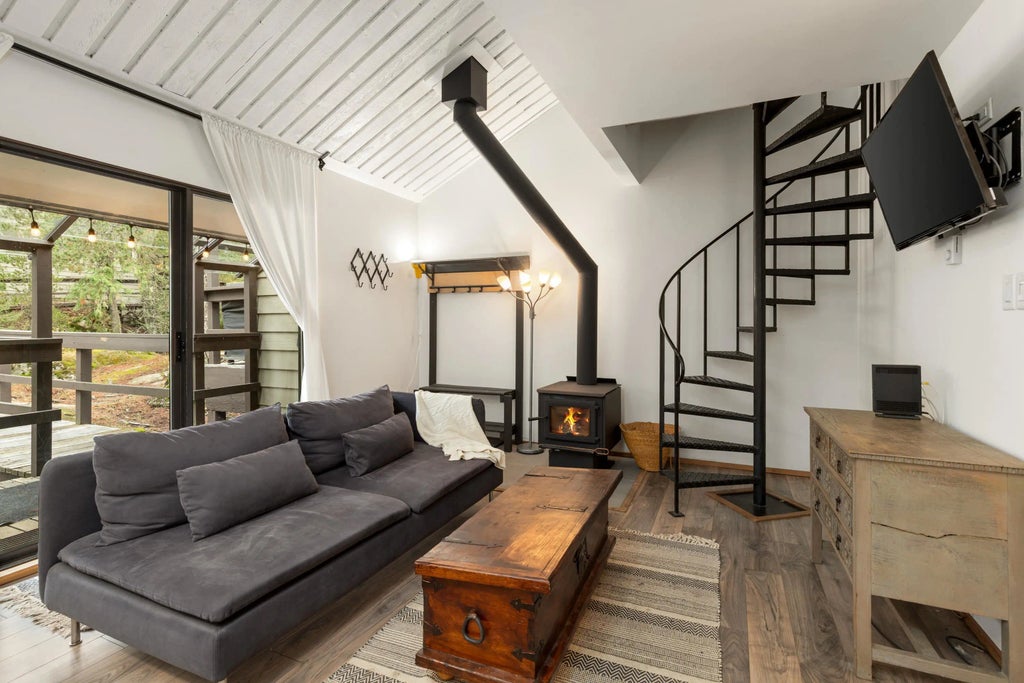 2020 Watson Way 24, Whistler