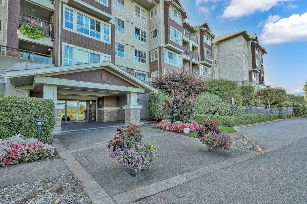19677 Meadow Gardens Way 212, Pitt Meadows