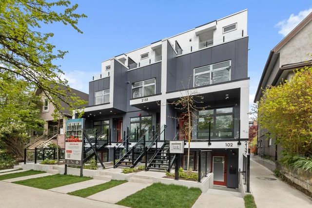 2135 E Pender Street 202, Vancouver