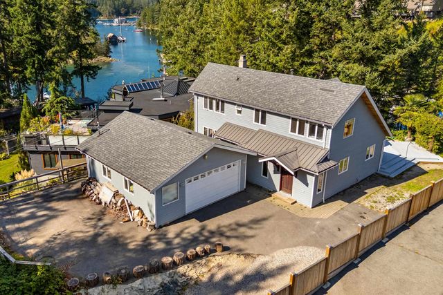 5393 Sans Souci Road, Halfmoon Bay