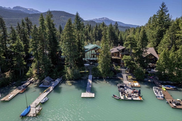 9297 Lakeshore Drive, Whistler