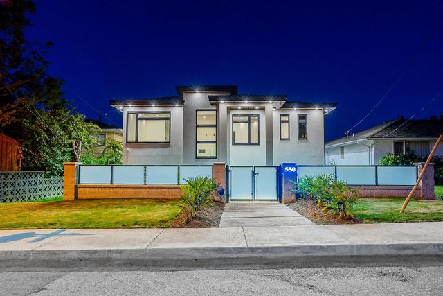 550 Richmond Street, New Westminster