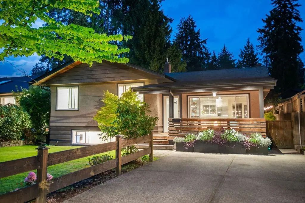 1218 W 22nd Street, North Vancouver