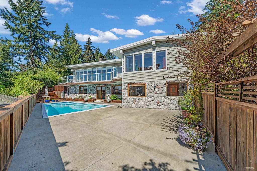 4323 Valencia Avenue, North Vancouver