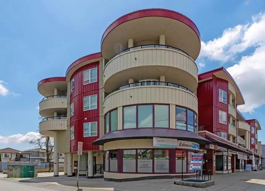 7738 Edmonds Street 305, Burnaby