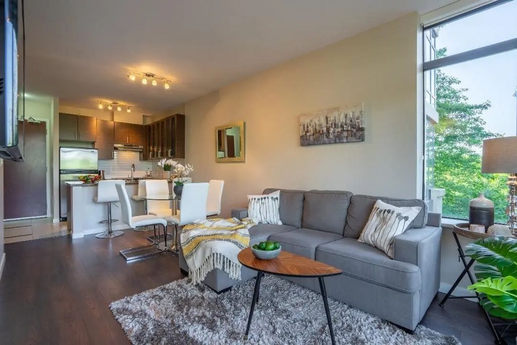 2345 Madison Avenue 305, Burnaby