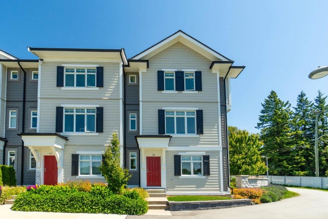 2070 Oak Meadows Drive 18, Surrey