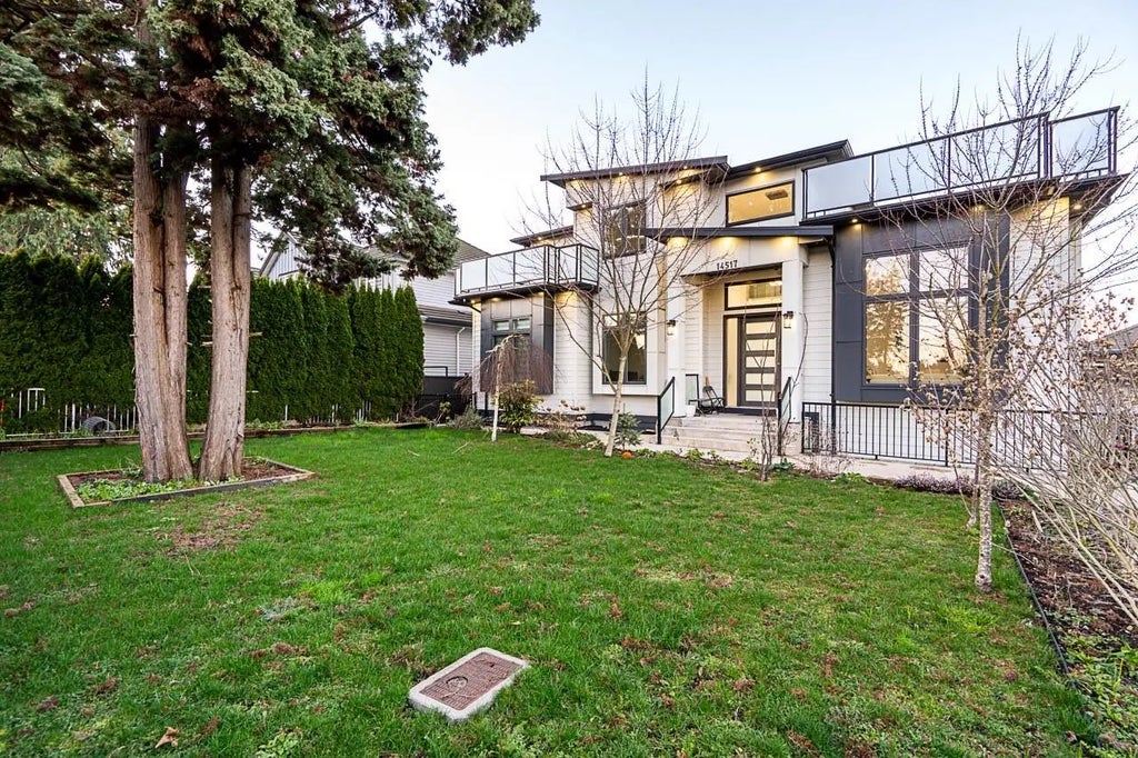 14517 72 Avenue, Surrey