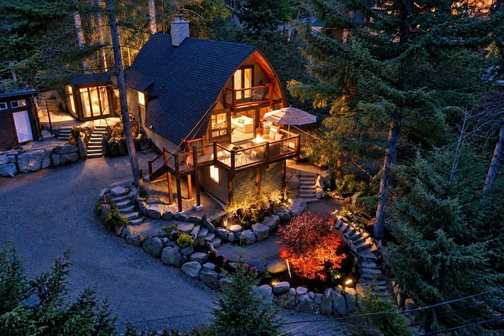 9226 Emerald Drive, Whistler