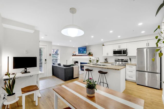 1174 Wingtip Place 102, Squamish