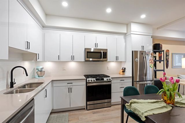37808 Third Avenue 213, Squamish