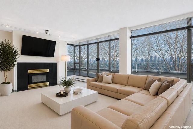 2438 Heather Street Ph1, Vancouver