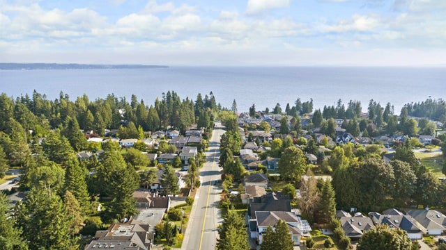 13585 16 Avenue 209, Surrey