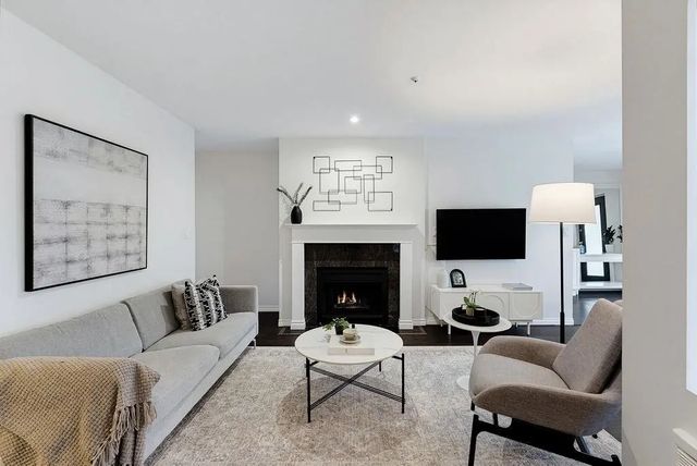 1050 Nicola Street 202, Vancouver