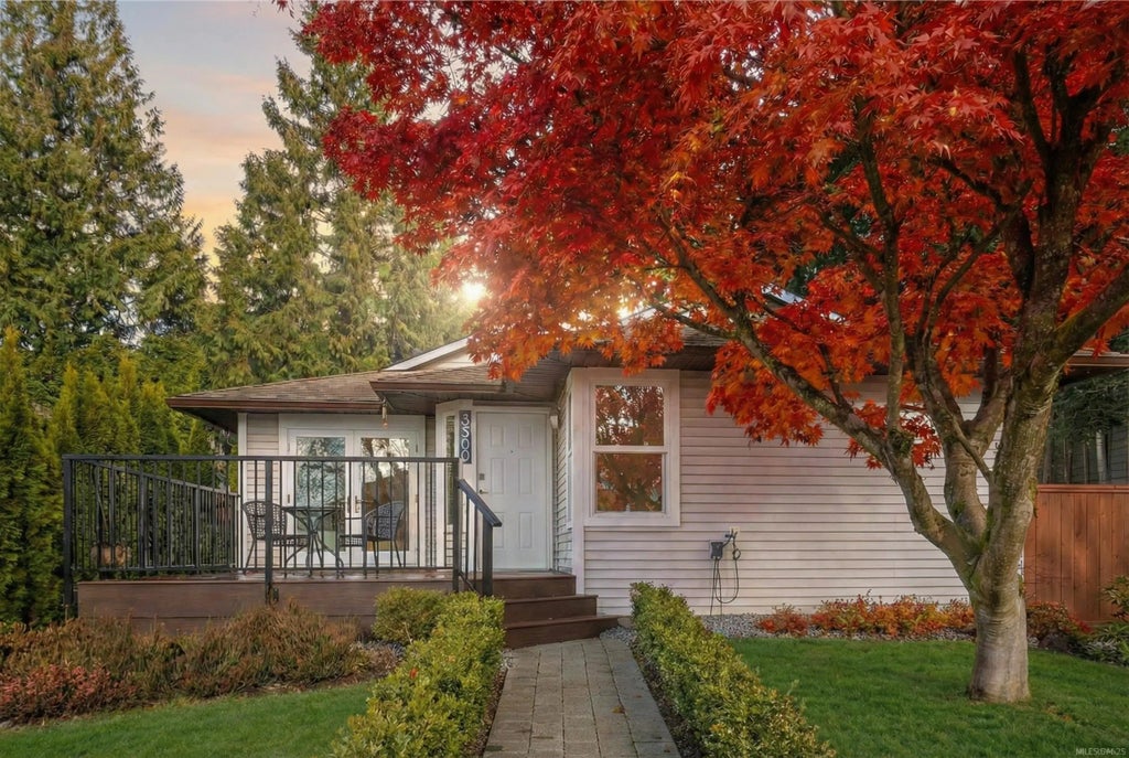 3380 Manning Crescent, North Vancouver