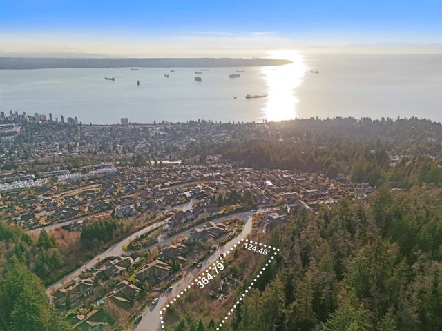 2345 Kadlec Court, West Vancouver