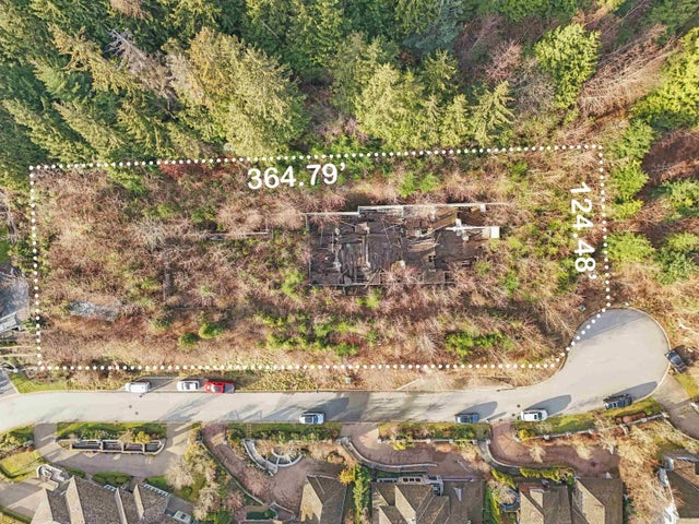 2345 Kadlec Court, West Vancouver