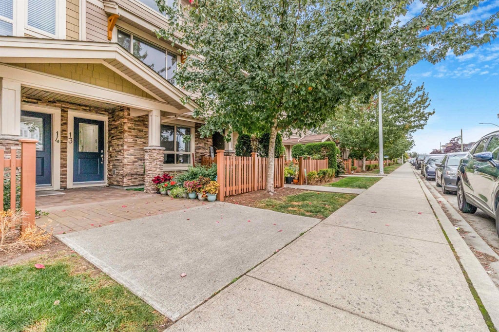 19752 55a Avenue 13, Langley