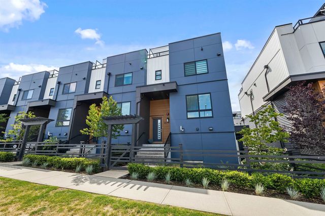 20057 82 Avenue 22, Langley