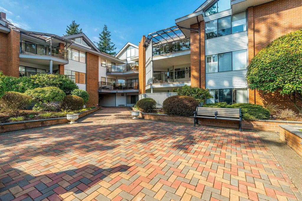 15270 17 Avenue 305, Surrey