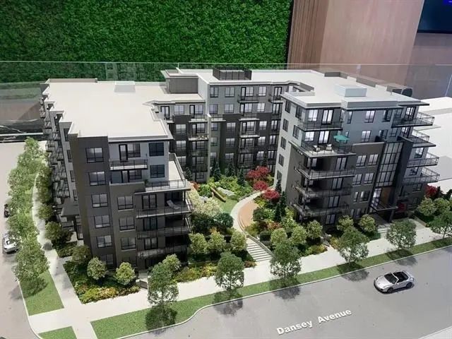 599 Dansey Avenue 704, Coquitlam